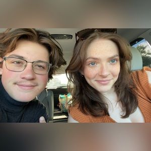 Meet your Poshers, Abby and Matt